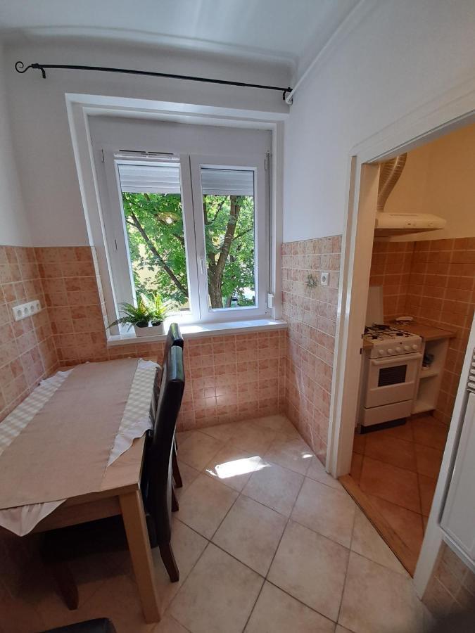 Zoeld Sziget Apartmanlakas Eger Ngoại thất bức ảnh