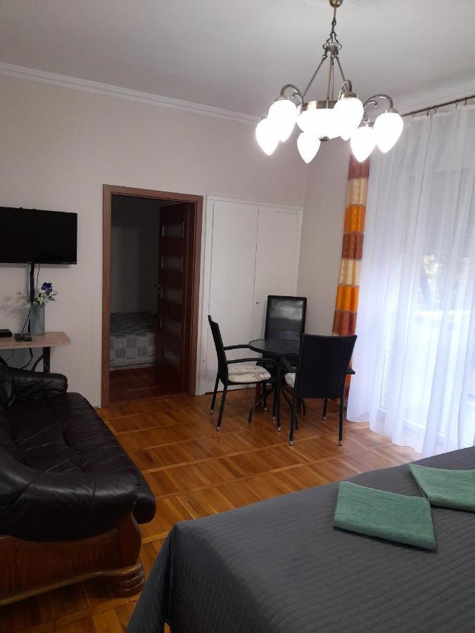 Zoeld Sziget Apartmanlakas Eger Ngoại thất bức ảnh