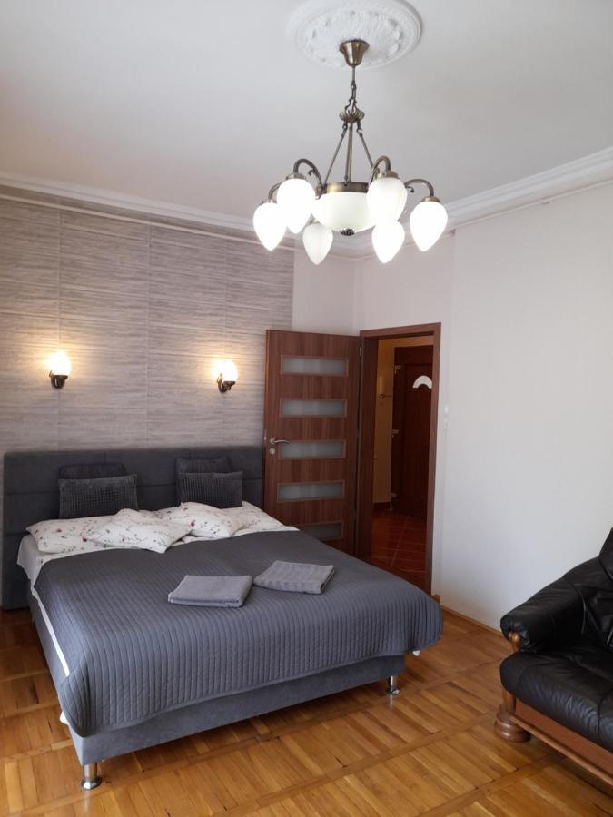 Zoeld Sziget Apartmanlakas Eger Ngoại thất bức ảnh
